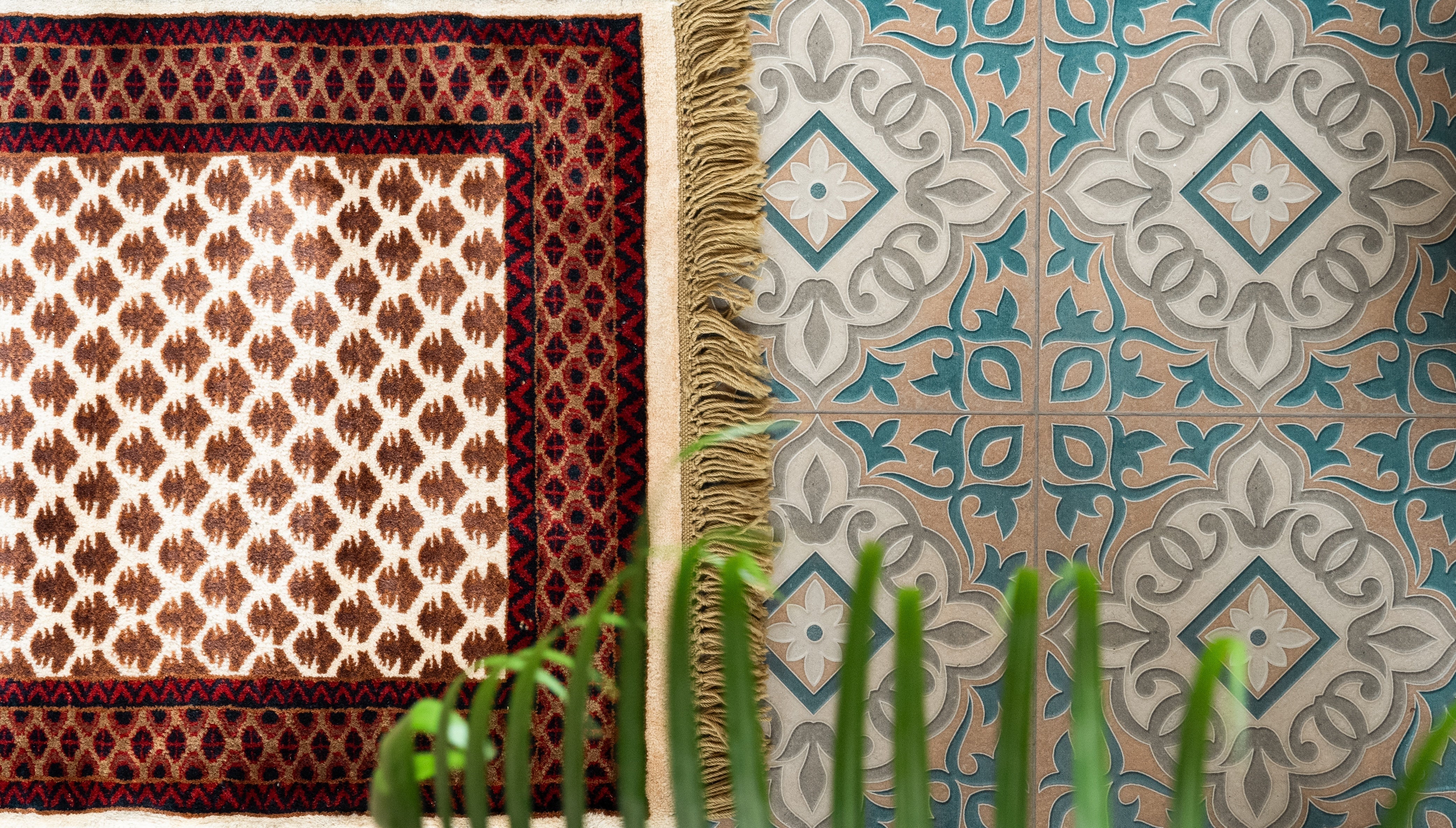 How to Choose the Best Dining Room Rug: Styles, Materials & Sizing Guide