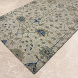 Whispering Vine – Hand Tufted Wool Rug in Beige/Mushroom
