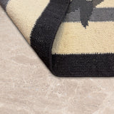 Noir Meadow – Hand Woven Cotton Rug in Cream/Grey