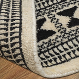 Mehvar - Hand Knotted Wool Rug In Cream/Black