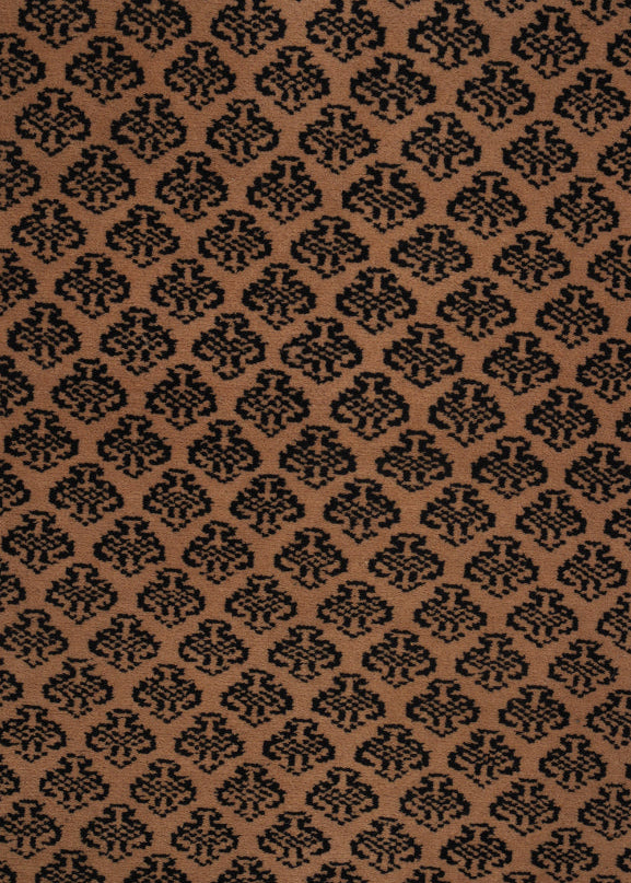 Tamkin - Hand Knotted Wool Rug In Beige/ Black