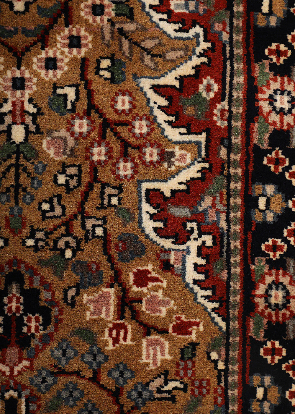 Marvora - Hand Knotted Wool Rug in Rust/Brown